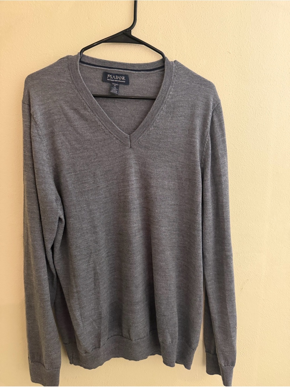 Jos. A. Bank Men's Charcoal Gray V-Neck Sweater